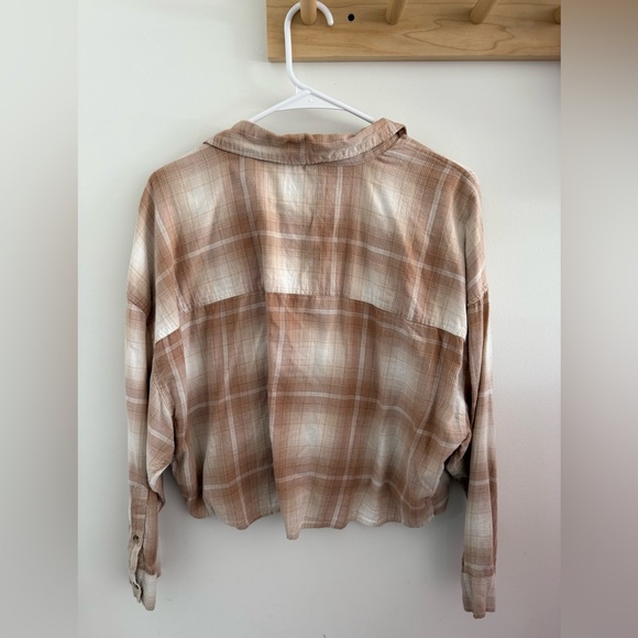 Abercrombie & Fitch Soft A&F 90s Cropped Flannel Shirt Tan Gray-Small - Picture 5 of 5